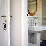 D'hotes - - Des Roses B&B