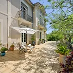 D'hotes - - Des Roses B&B 4*