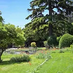 D'hotes - - Des Roses B&B