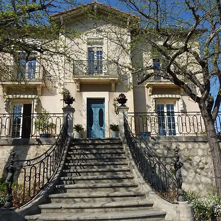 D'hotes - - Des Roses Bed & Breakfast *