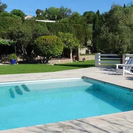 D'hotes - - Des Roses Bed & Breakfast *