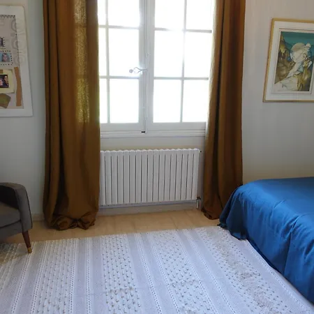 D'hotes - - Des Roses Bed & Breakfast Nimes