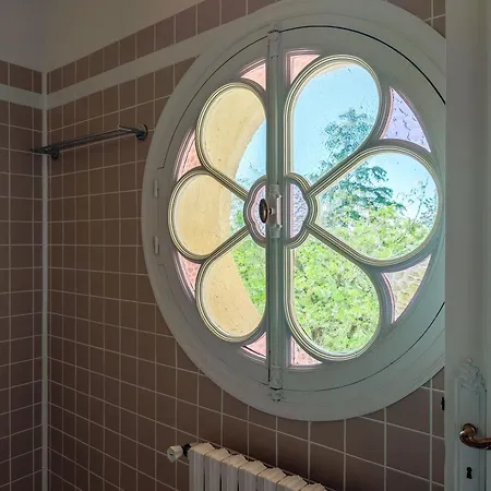 D'hotes - - Des Roses