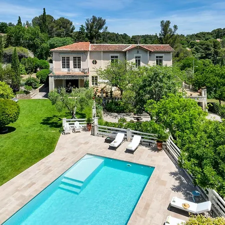 Bed & Breakfast D'hotes - - Des Roses Nîmes