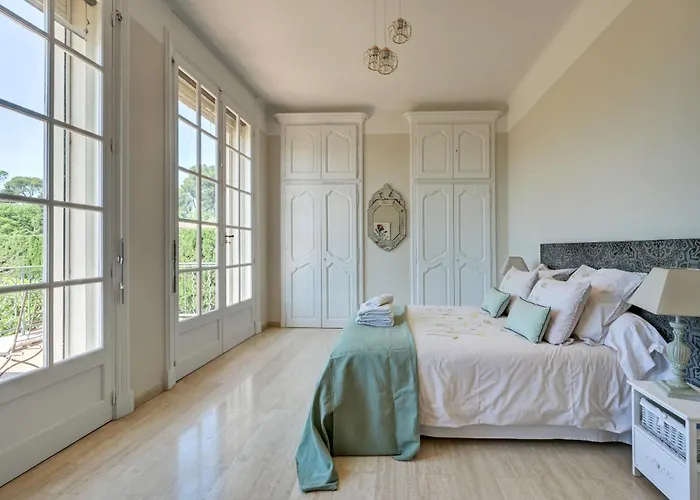 D'hotes - - Des Roses Panzió 3*