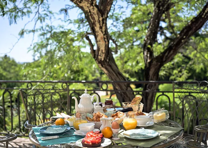 Panzió D'hotes - - Des Roses 3*