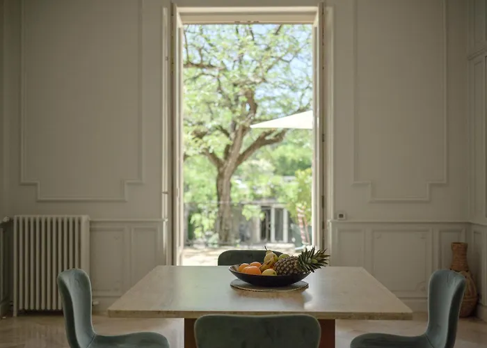 Panzió D'hotes - - Des Roses 3*