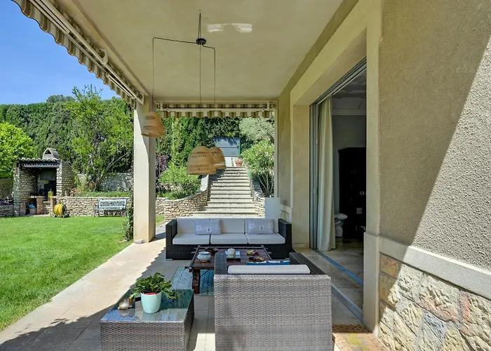 D'hotes - - Des Roses