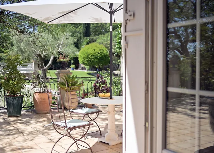 D'hotes - - Des Roses Nîmes