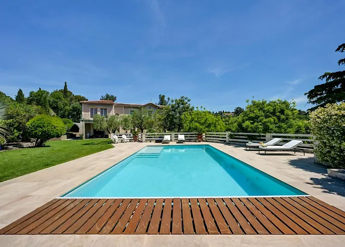 D'hotes - - Des Roses Panzió 3*